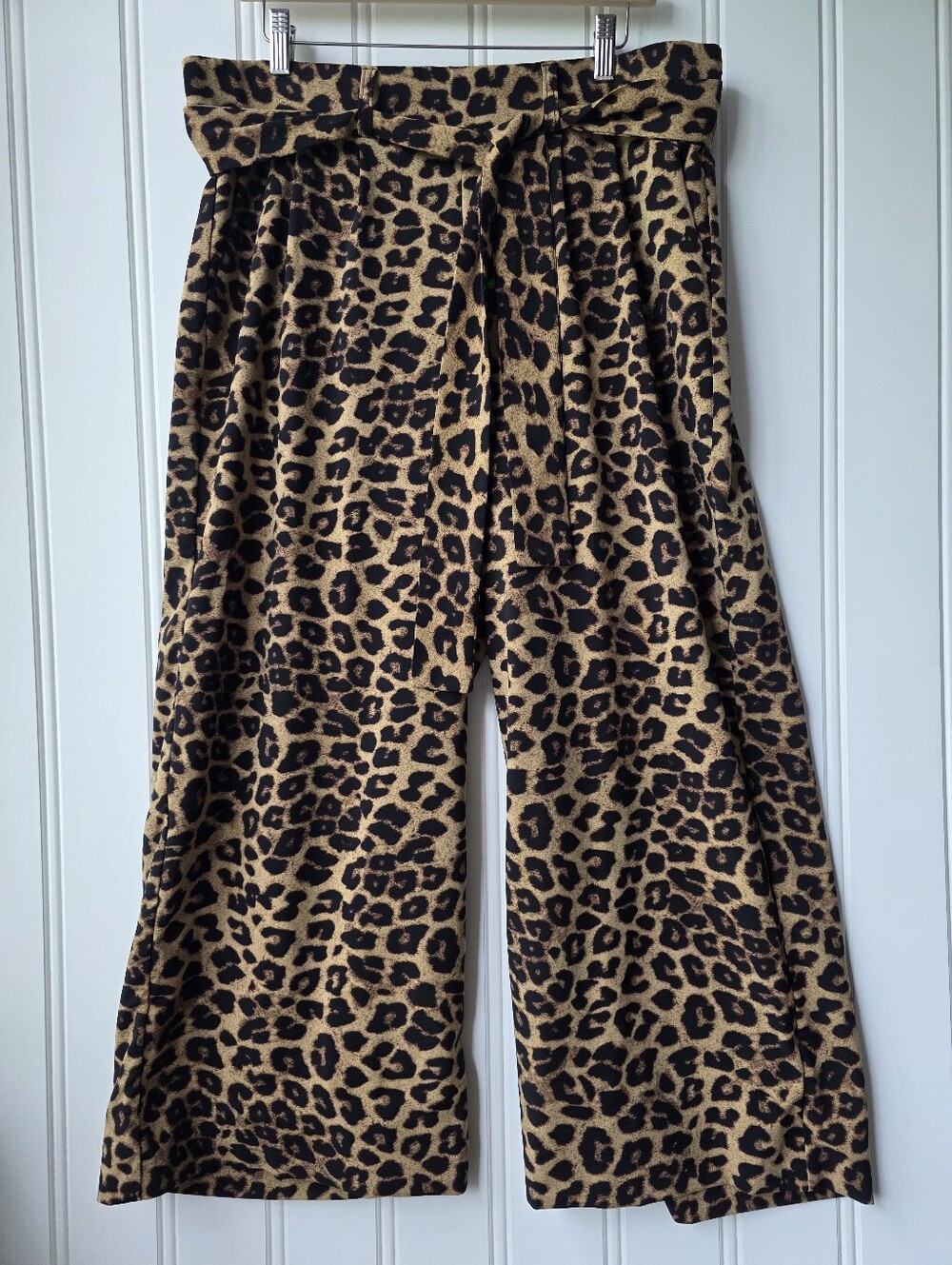 Torrid Wide Leg Stretch Crepe High Rise Tie Front Pant Leopard Print Size 0